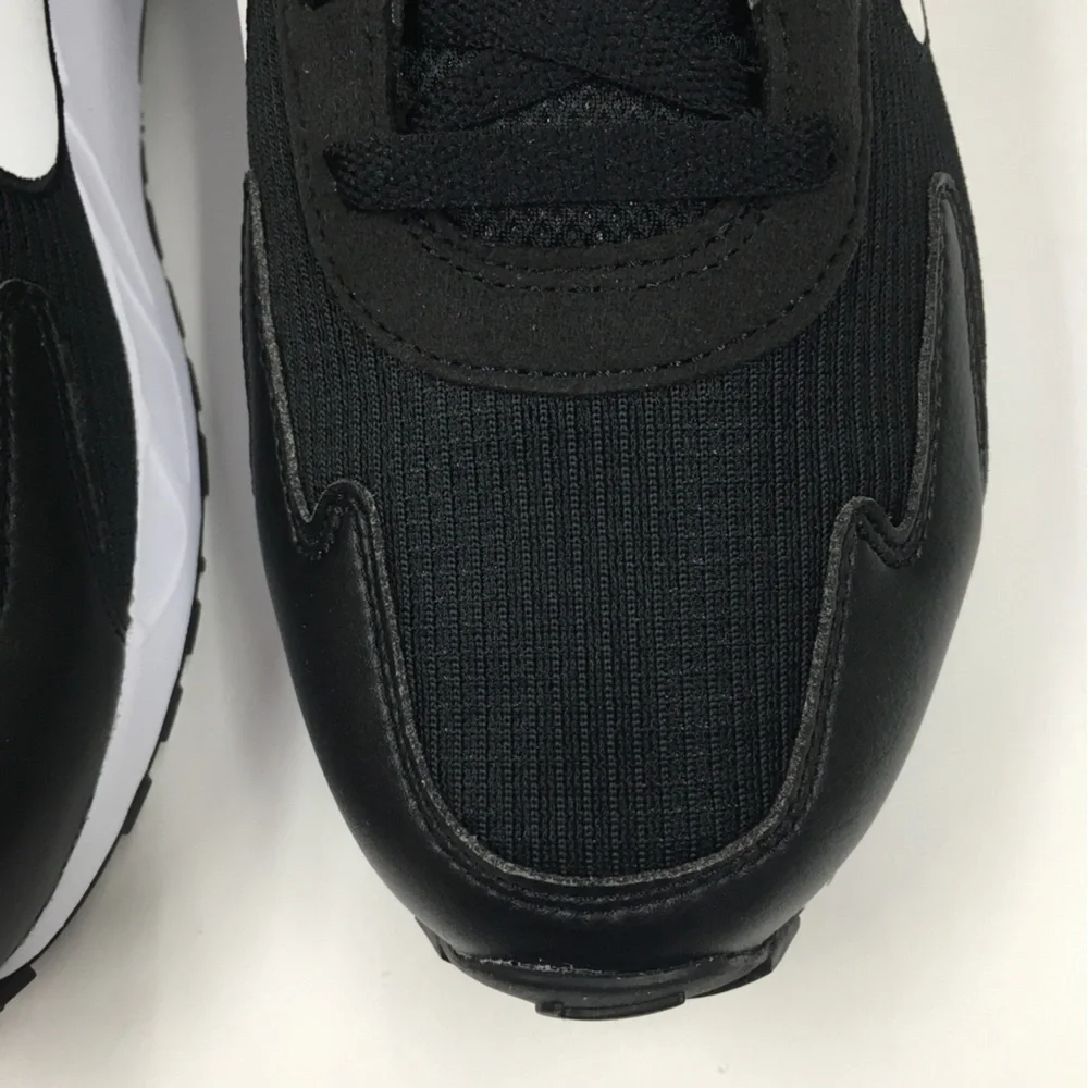 Nike Air Max Solo Athletic Sneaker 12 Black Sport Streetwear Gorpcore Athleisure